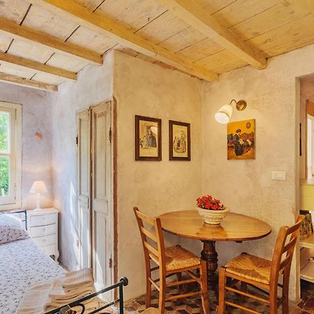 Agriturismo Di Charme E Ristorante Stallato Il Filo Di Paglia Карро Экстерьер фото