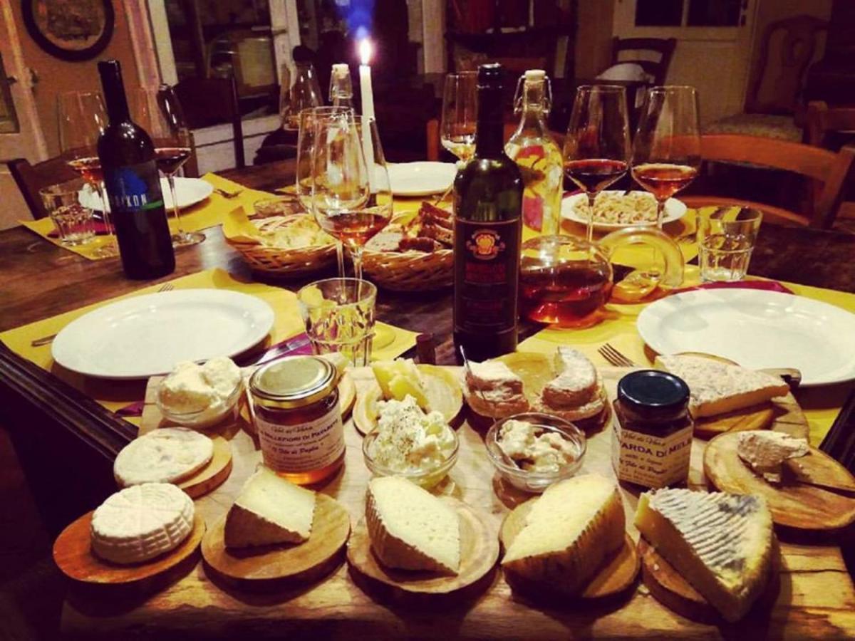 Agriturismo Di Charme E Ristorante Stallato Il Filo Di Paglia Карро Экстерьер фото