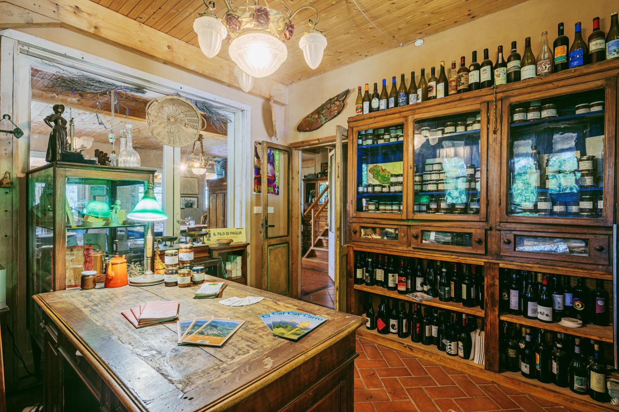Agriturismo Di Charme E Ristorante Stallato Il Filo Di Paglia Карро Экстерьер фото