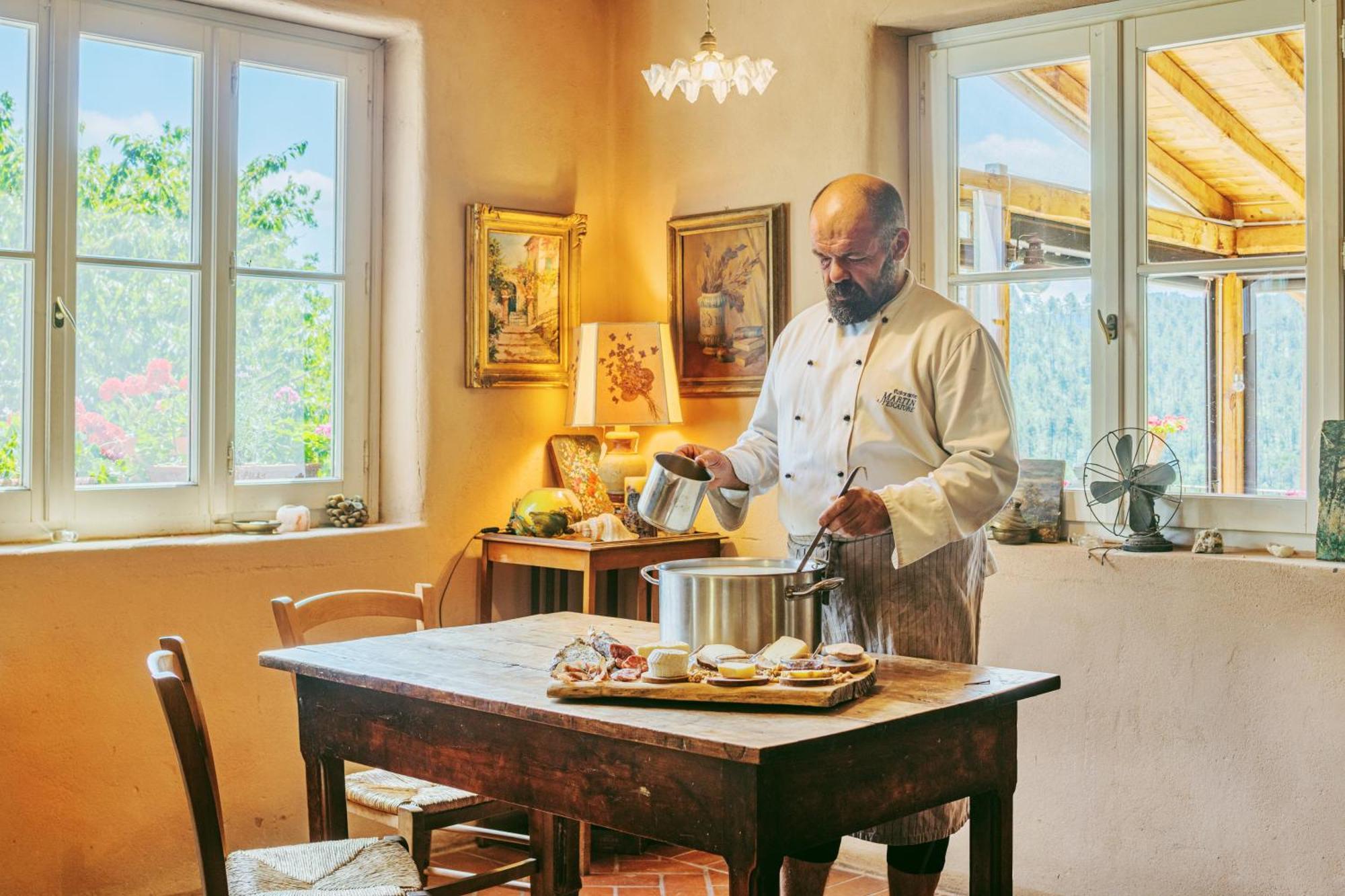 Agriturismo Di Charme E Ristorante Stallato Il Filo Di Paglia Карро Экстерьер фото